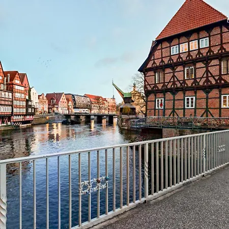 11 No 8a Boardinghouse Apartment