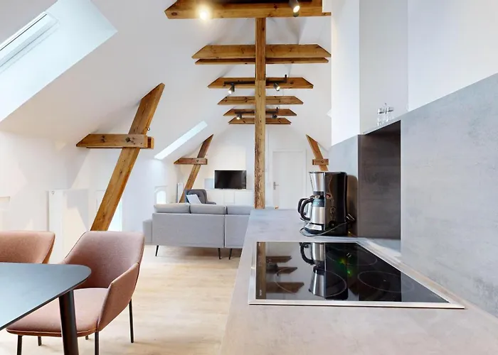 11 No 8a Boardinghouse דירה *